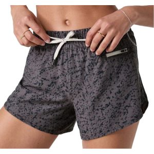 Vuori Clementine 4″ Short 2.0 – Women’s